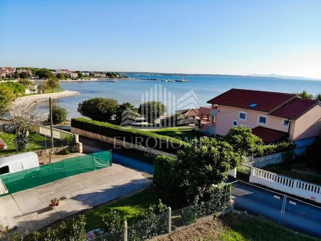 ZADAR, PRIVLAKA-45m od mora, Građevinsko zemljište s ishodovanom dozvolom, 1152m2