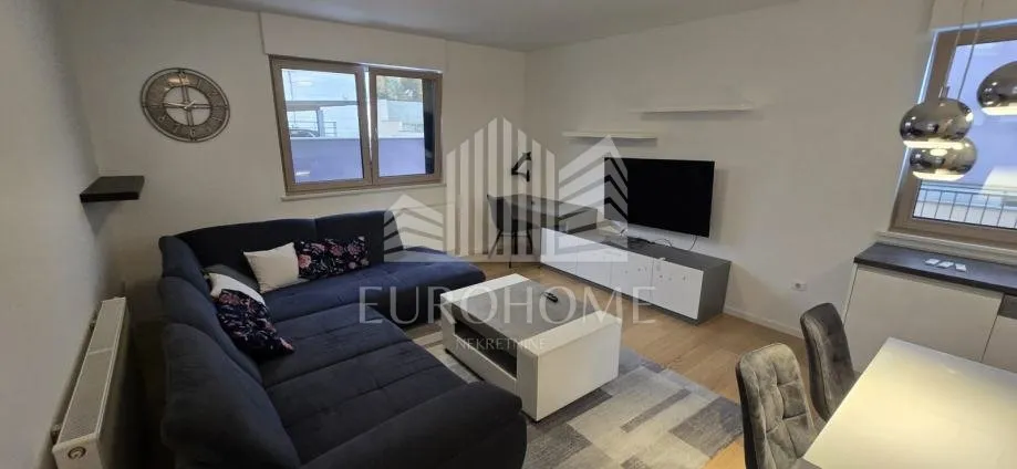 TROSOBAN STAN 185,63m2, PETROVA, MAKSIMIR, NAJAM - Zagreb