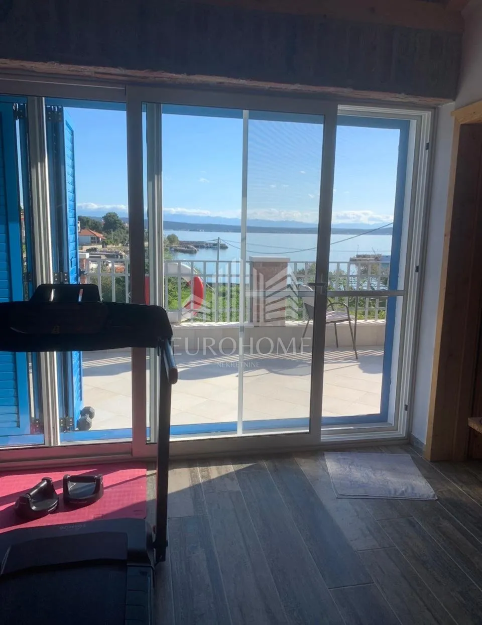 ždrelac, dalmatinska vila s bazenom, prvi red uz more - slika 22