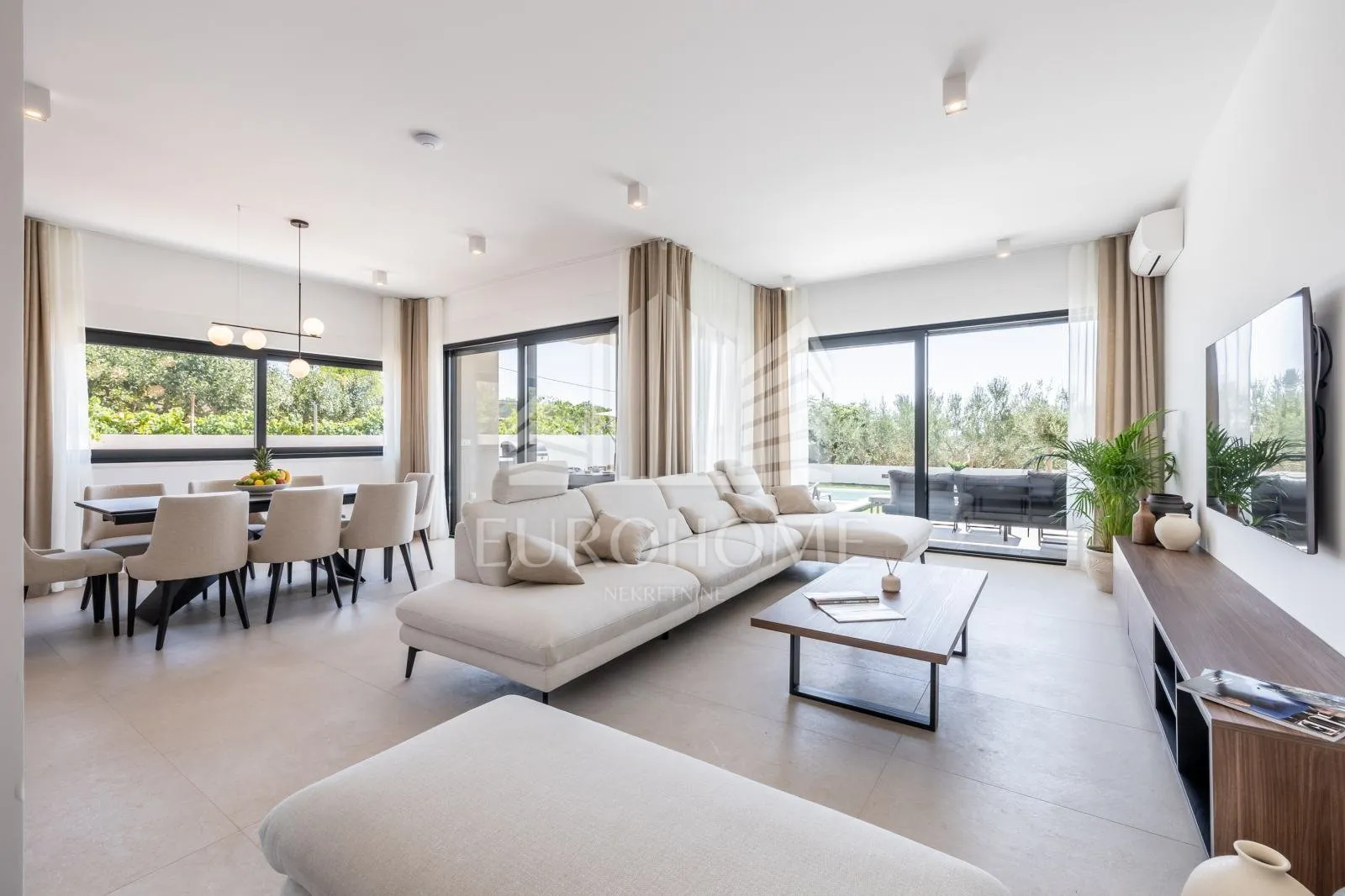 split, kaštel, newly built villa for rent with a heated pool and sea view (iznajmljivanje) - slika 3