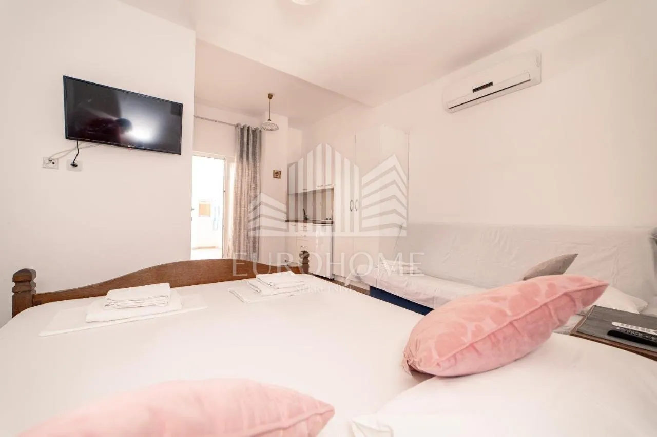 blizina zrća, gajac, kuća sa 8 apartmana 500 m od mora - slika 8