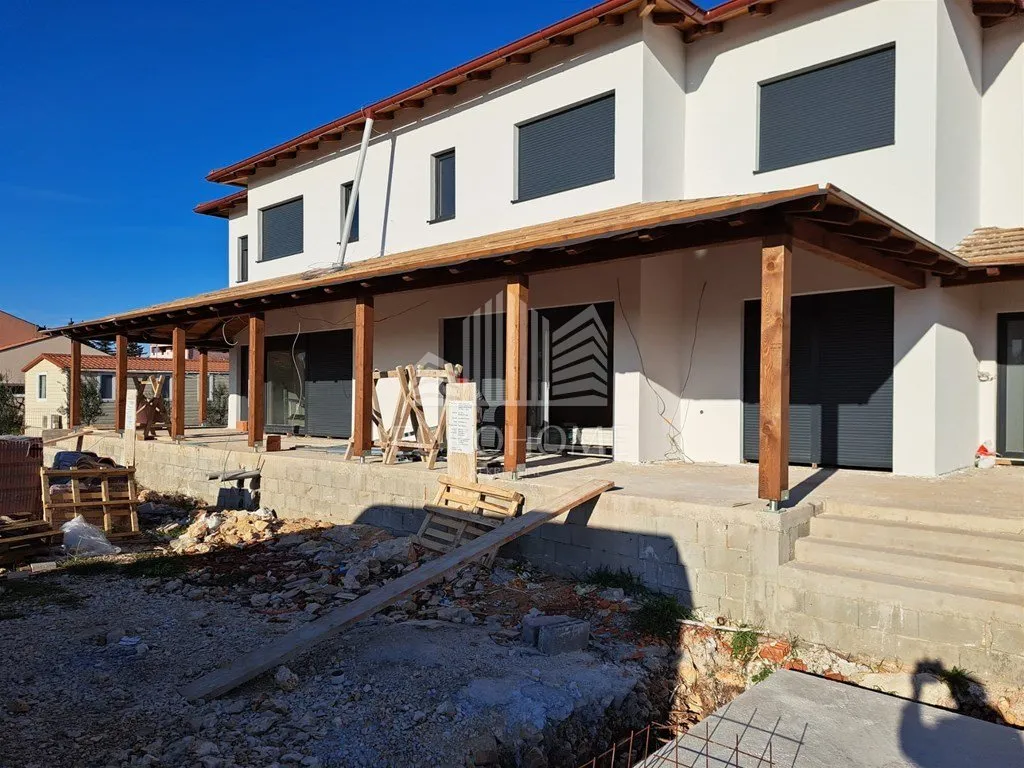 NOVOGRADNJA, Murvica kuća sa bazenom 256m2, 1835€/m2 - Murvica, Poličnik