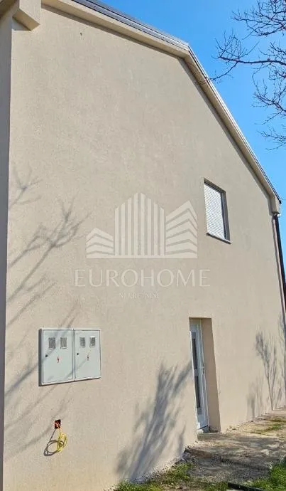 otok pag, grad pag, kuća s 4 odvojena apartmana - slika 3