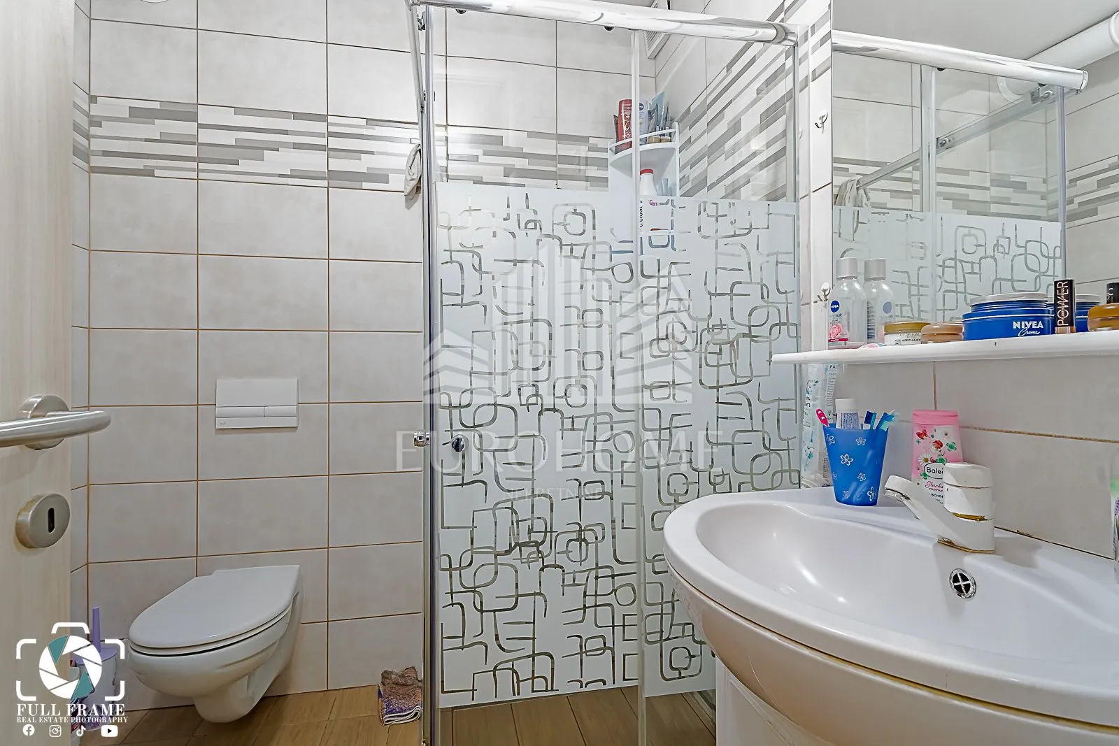 kuća na tri etaže 250m2, ravnice - slika 13