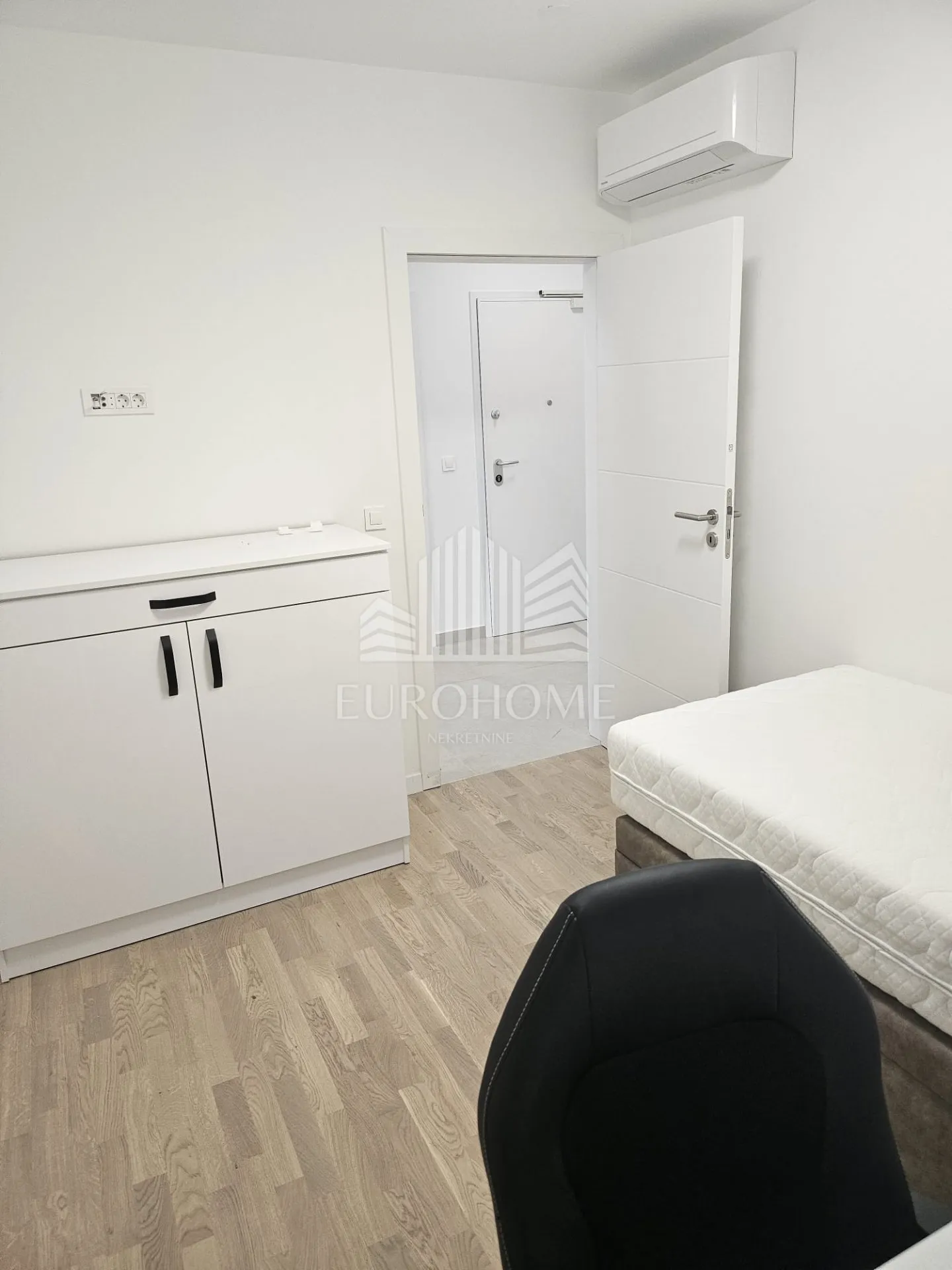 vitrenjak,zadar, novogradnja, trosoban penthouse s pogledom,dugoročni najam - slika 17