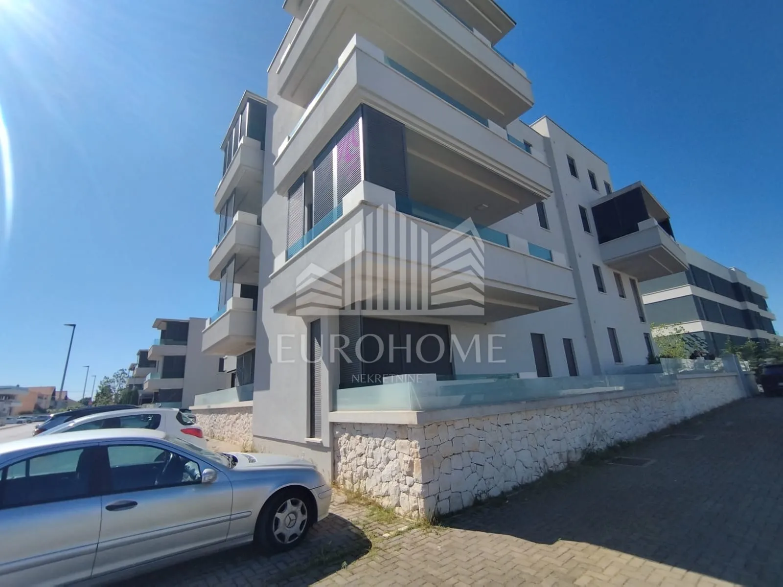 borik, zadar, dugoročan najam dvosoban stan u prizemlju, 70m2 - slika 2
