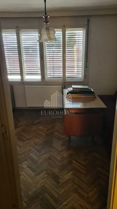 crvenog križa,trosoban stan 92 m2 - slika 2