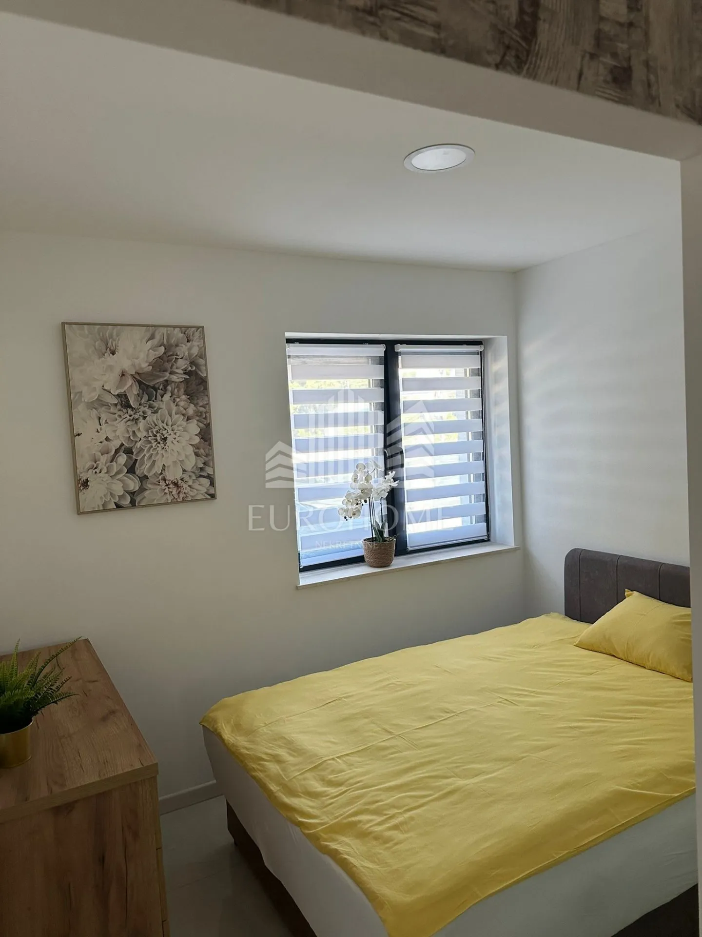 šibenik-vodice luksuzan kompletno namješten stan142.418m2 - slika 24