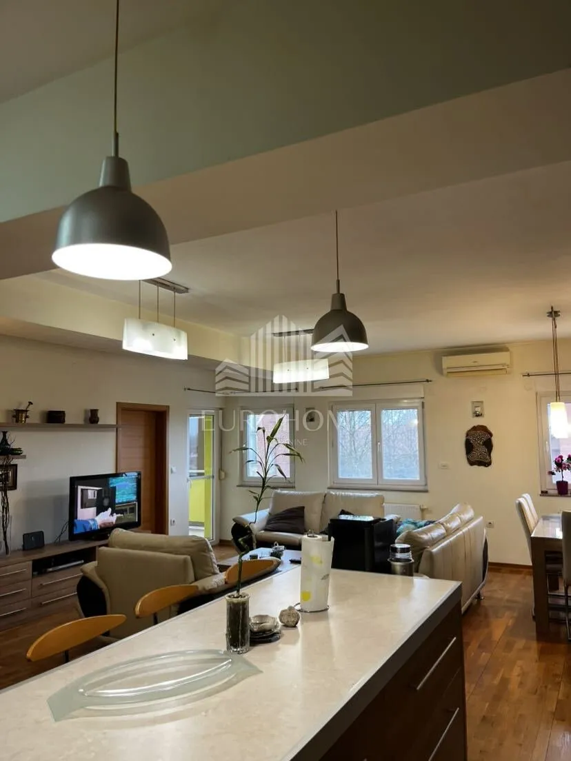 retfala, namješten trosoban stan, lift, garaža, 125m2 - slika 5
