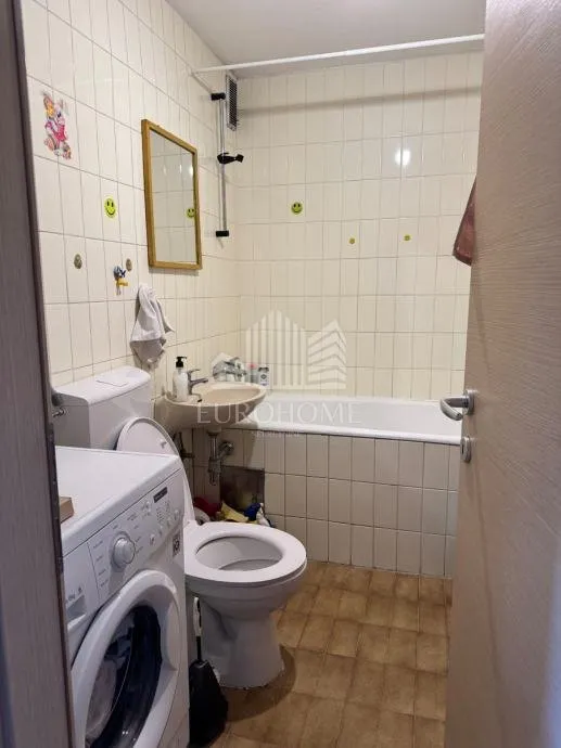 stan 68m², jarun, pogled na park - slika 10