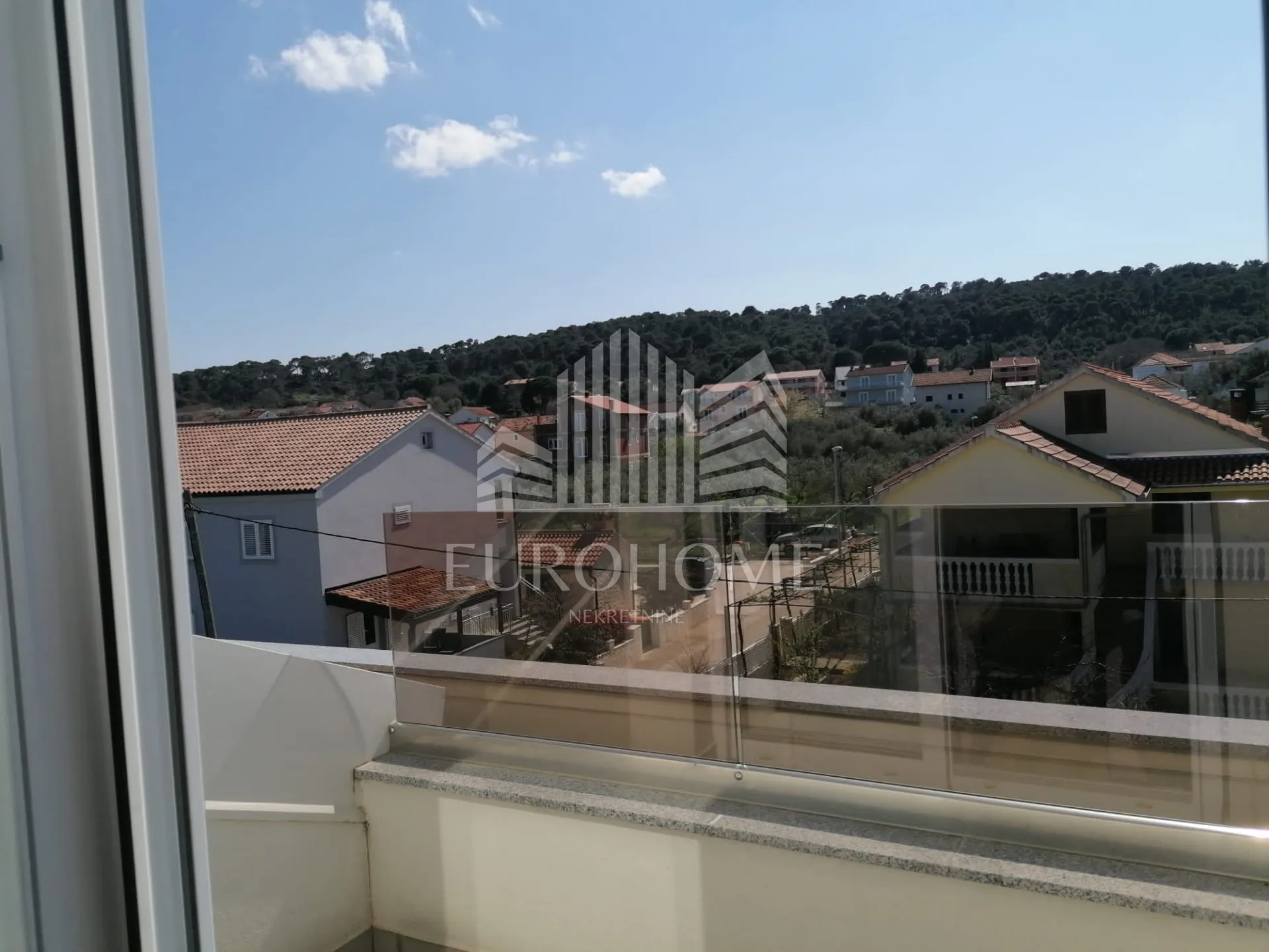 divan 4s stan 80m2 + vpm/terasa, kraj/pašman - slika 12