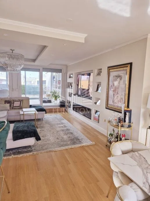 penthouse, vrbani, prvi red uz jezero, četverosoban + garaža - slika 9
