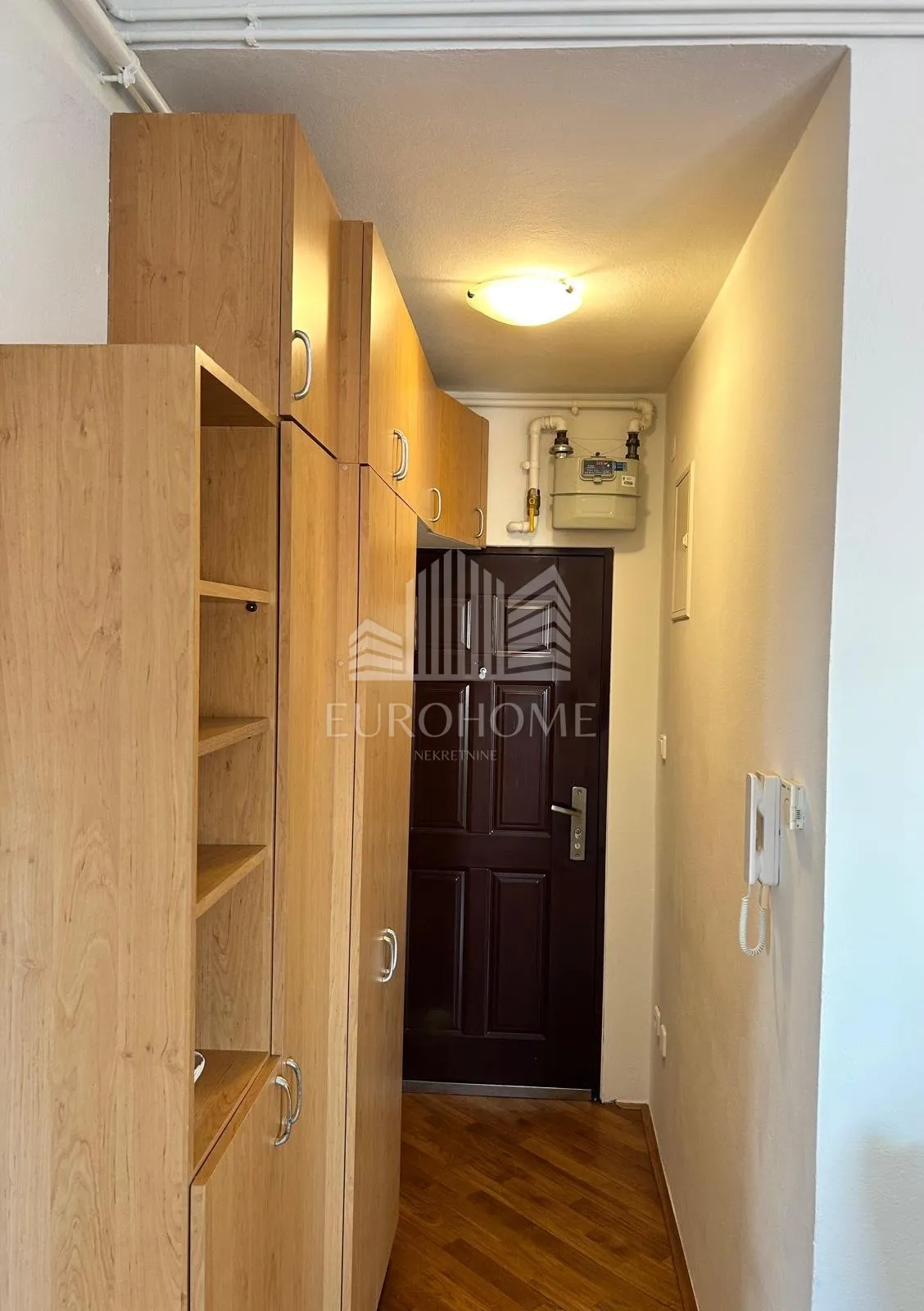 namješten dvosoban stan - gajnice - - slika 9