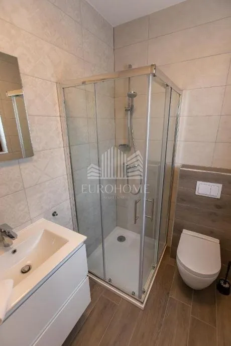 vila s bazenom-grožnjan - slika 17