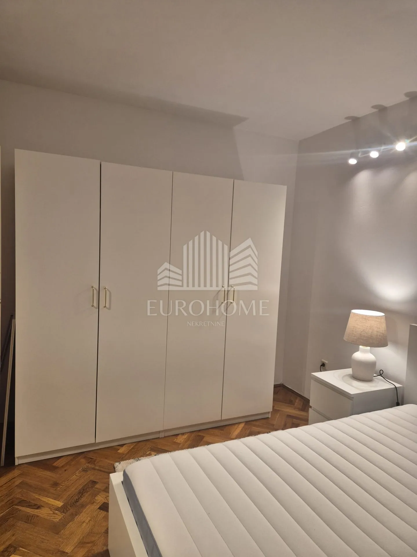 namješten dvosoban stan 60m2 - ferenščica - - slika 4