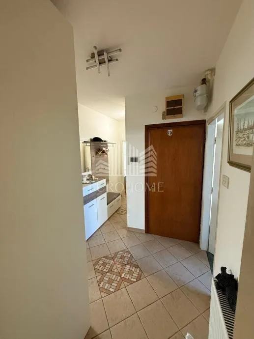 kneza trpimira – 76 m² u srcu zagreba - trosoban stan - slika 10