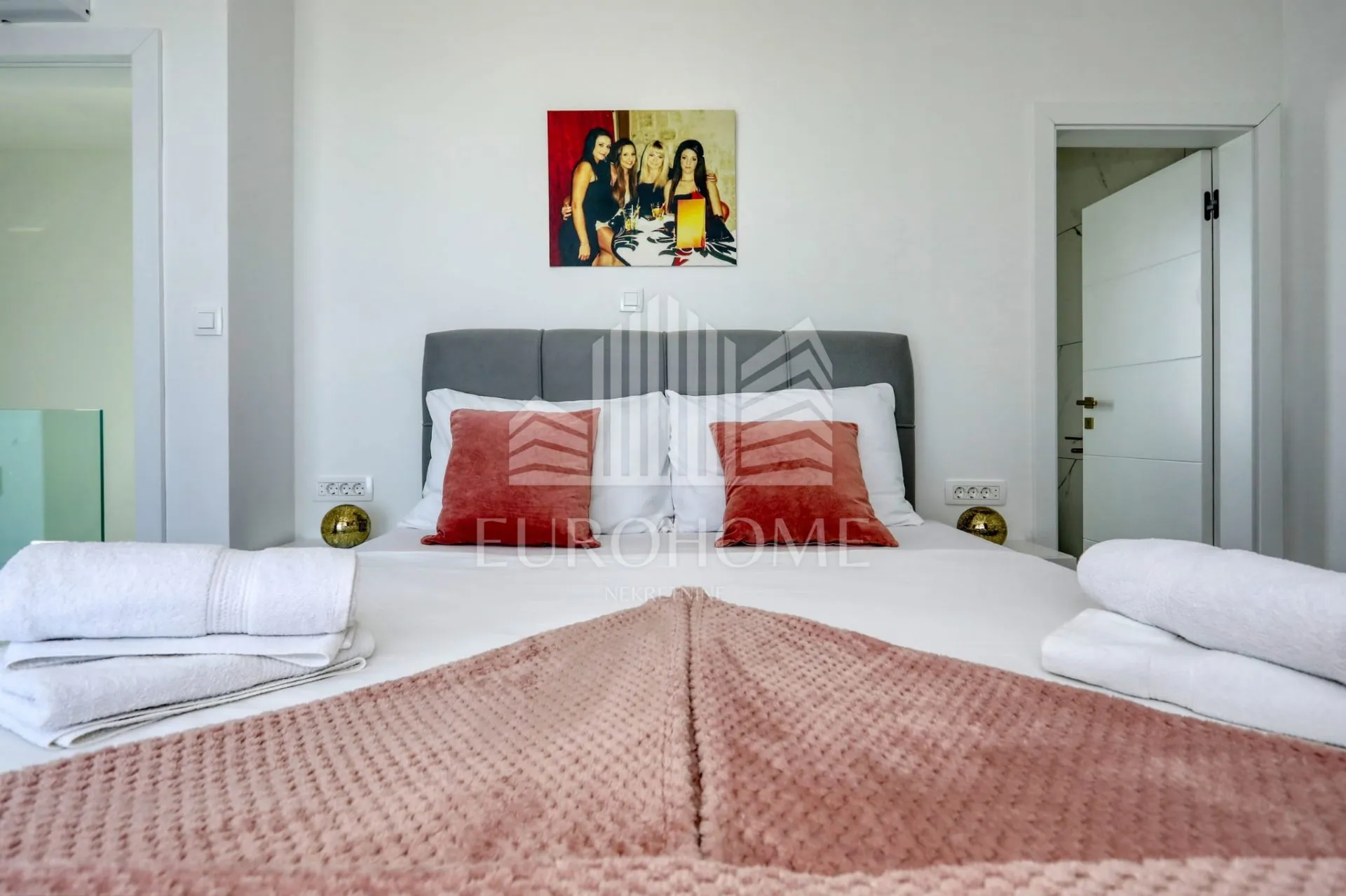 potpuno opremljena vila, privlaka (464 m2) - slika 29