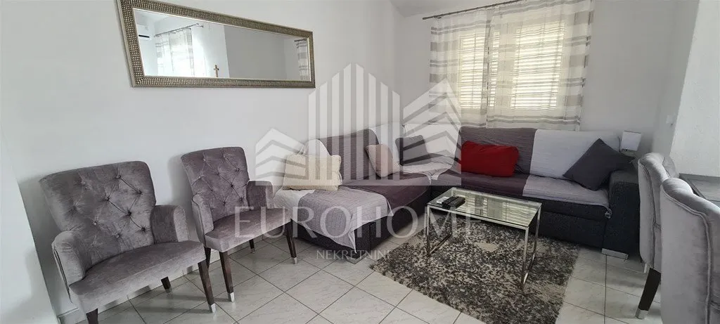 pakoštane, stan 62 m2 sa balkonom +2 parkirna mjestam +ostava 25m2 - slika 6