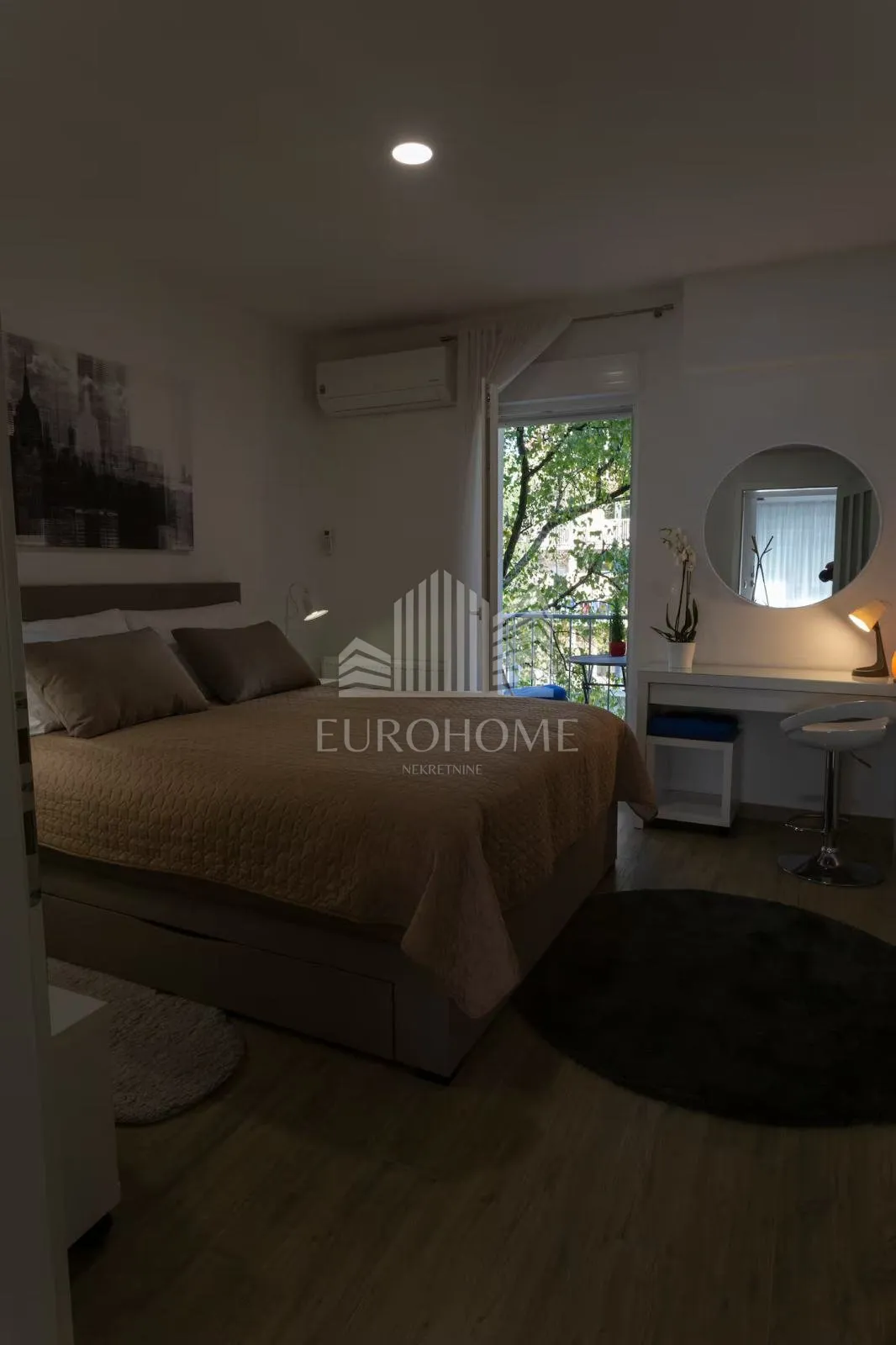vrhunski apartman 49 m², superhost, odlična investicija, kvaternikov trg - slika 11