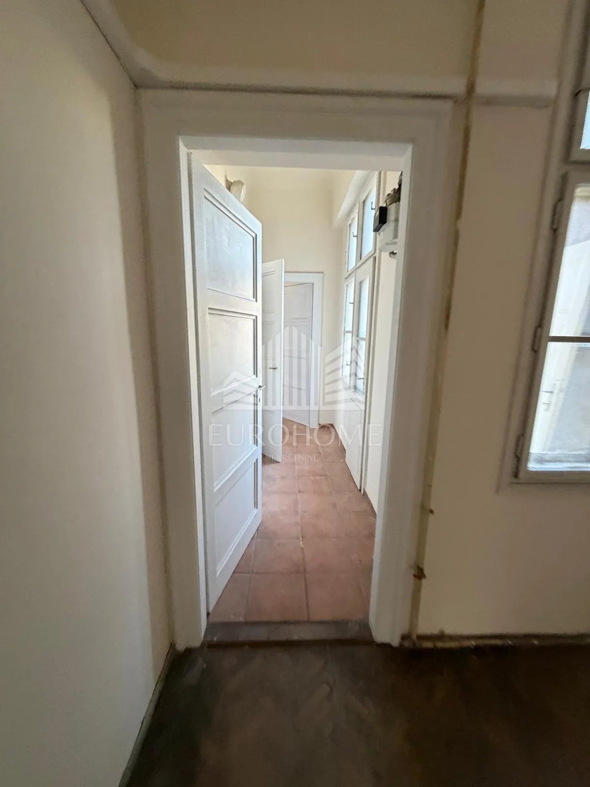 najam za radnike(max70) zgrada 7 stanova,medveščak, 19 €/m2 - slika 3