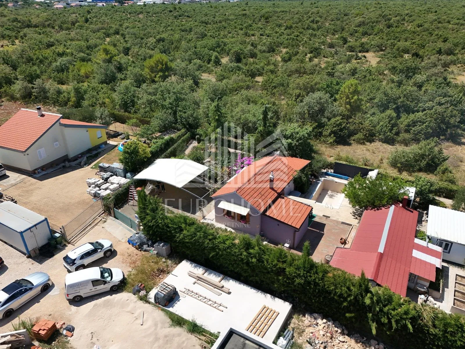 zadar-murvica dvije kuće s bazenom na1000m2 zemljišta - slika 3