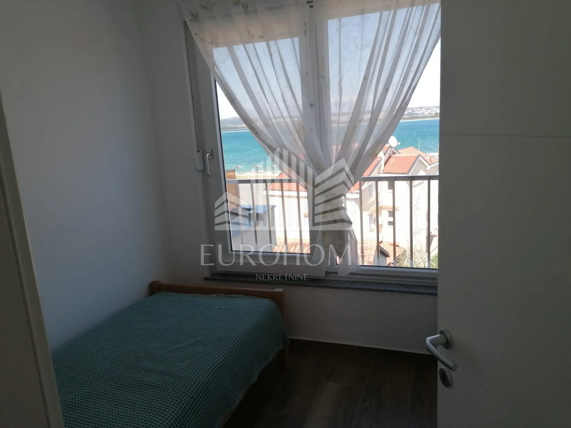 divan 4s stan 80m2 + vpm/terasa, kraj/pašman - slika 21