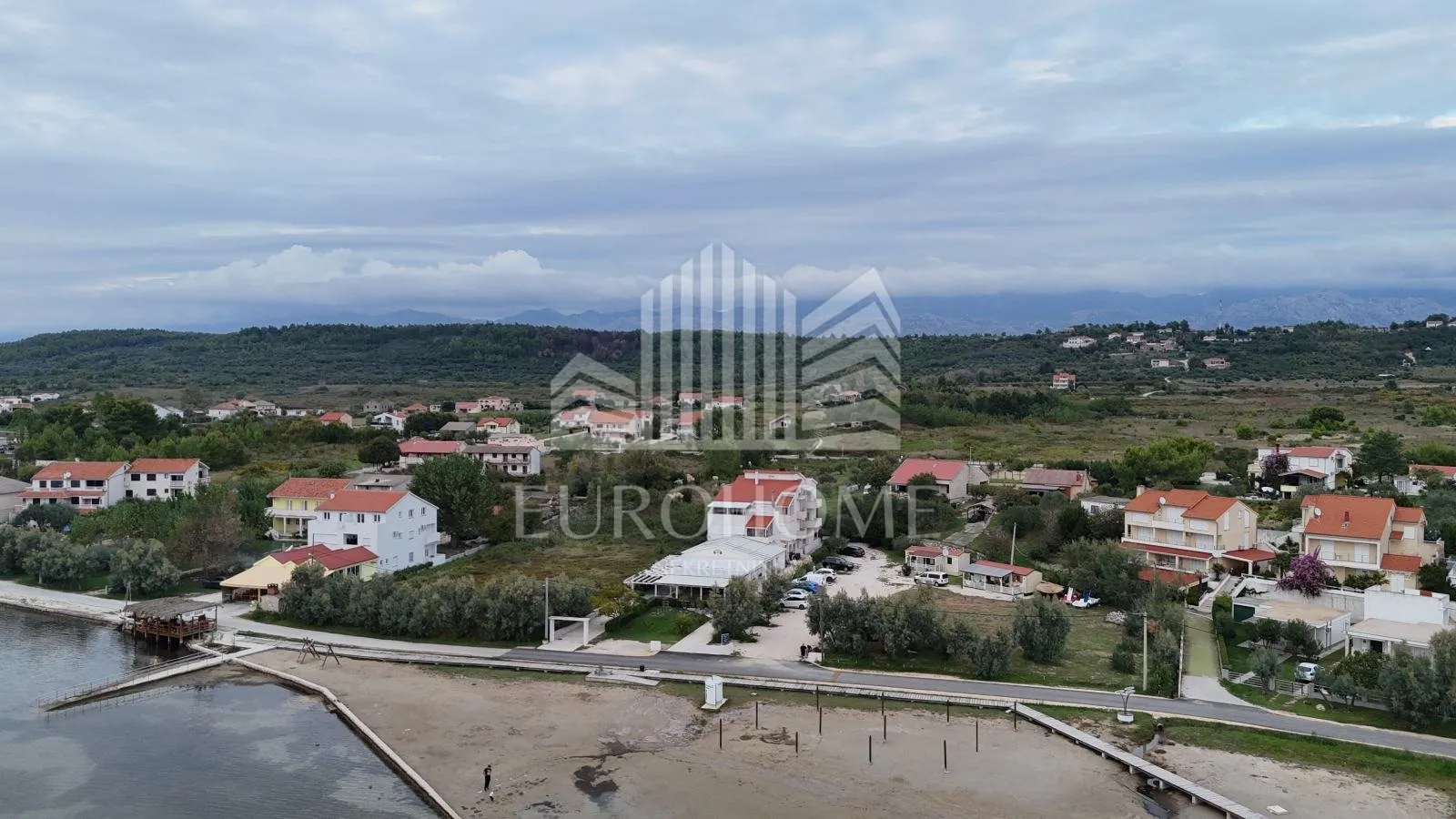 zadar- ljubač- prvi red do mora, građevinsko zemljište - slika 4