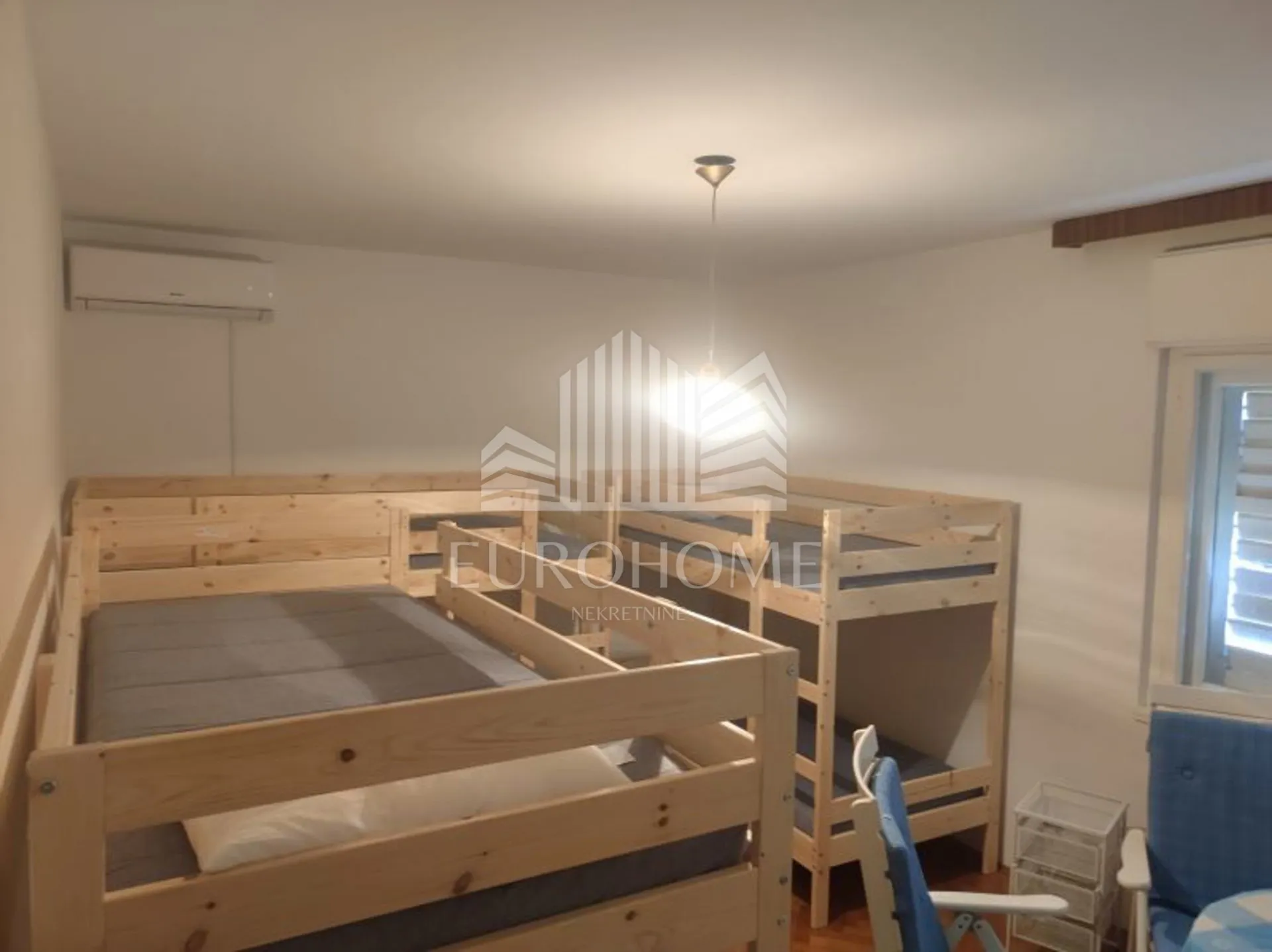 kuća kaštela (kaštel lukšić), 240m2, 7-sobna najam za radnike - slika 16