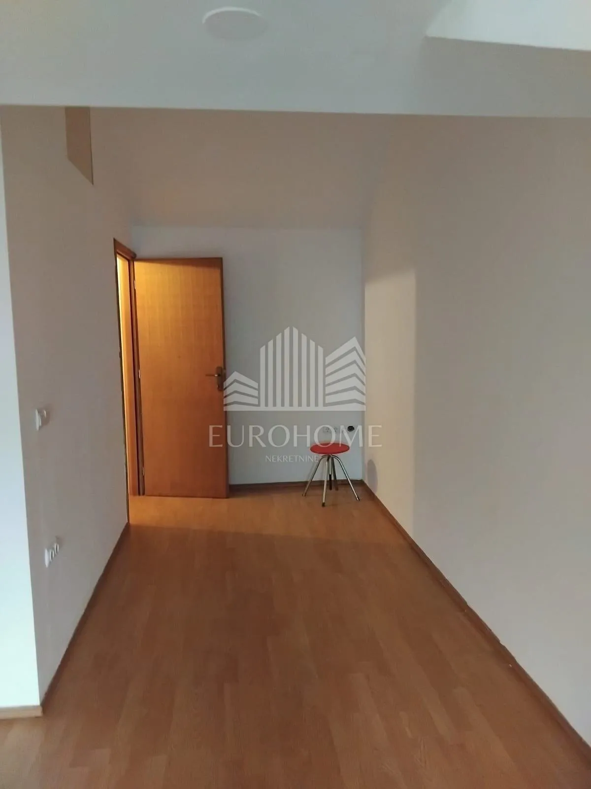 dvoetažni 3-sobni stan 65 m2 s terasom 2769 €/m2 - slika 9