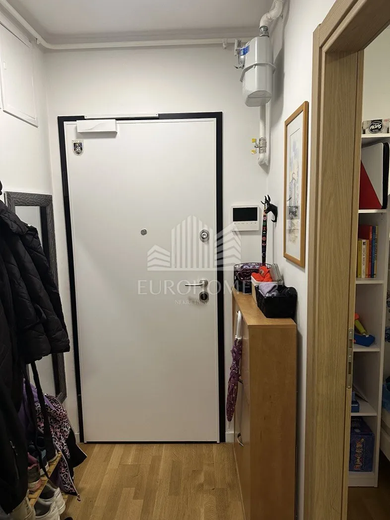 trosoban stan s privatnim vrtom i parkirnim mjestom – dugave - slika 10