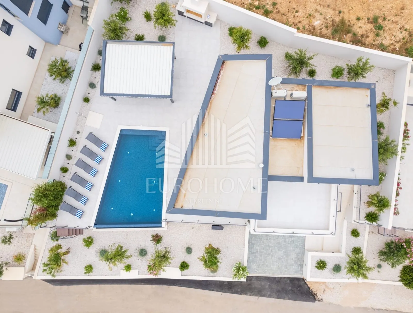 split, podstrana, urbana villa 300m od mora - slika 39