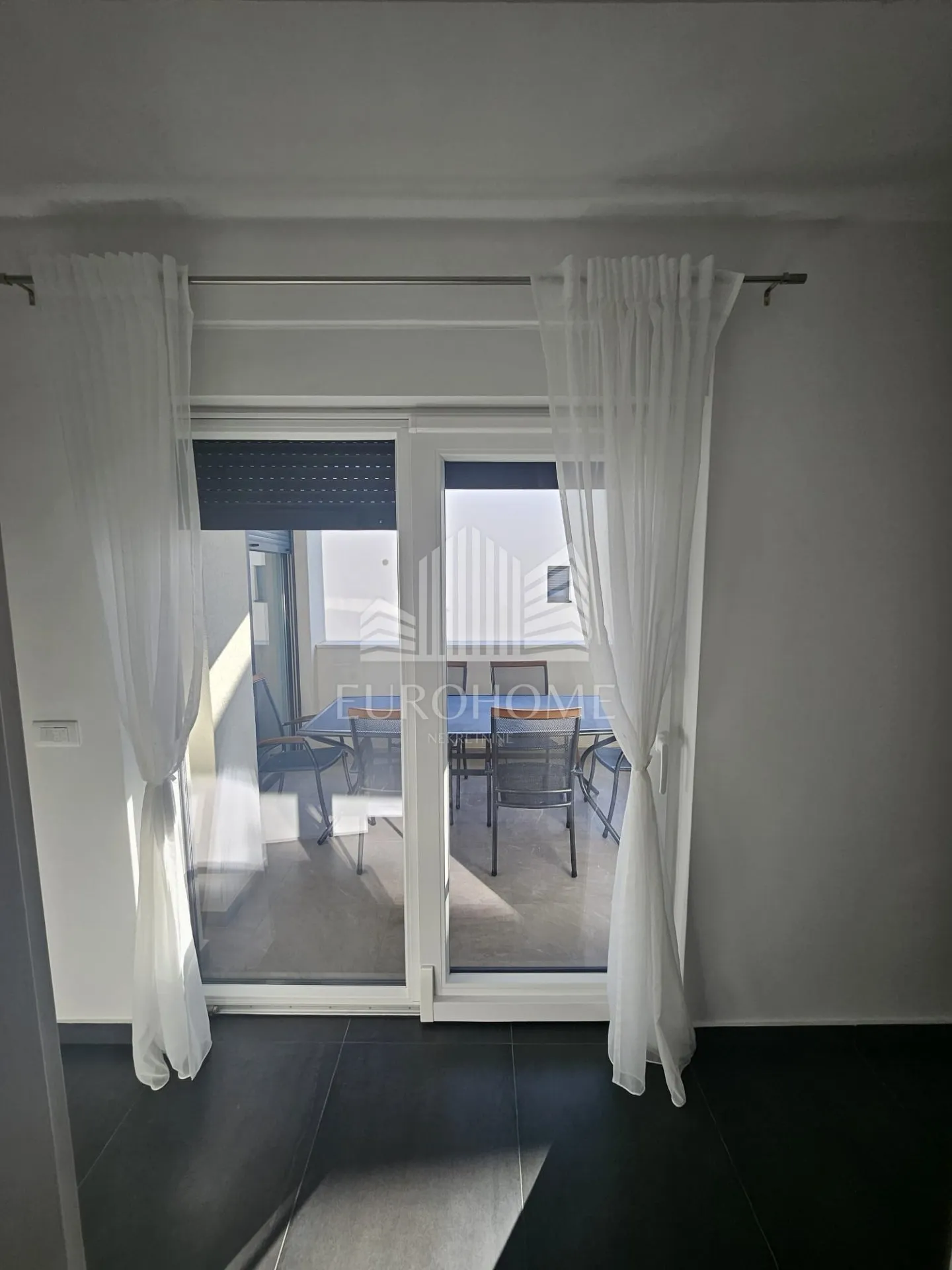 zadar-petrići, nov penthouese sa krovnom trasom i bazenom, potpuno namješten,146m2 - slika 21