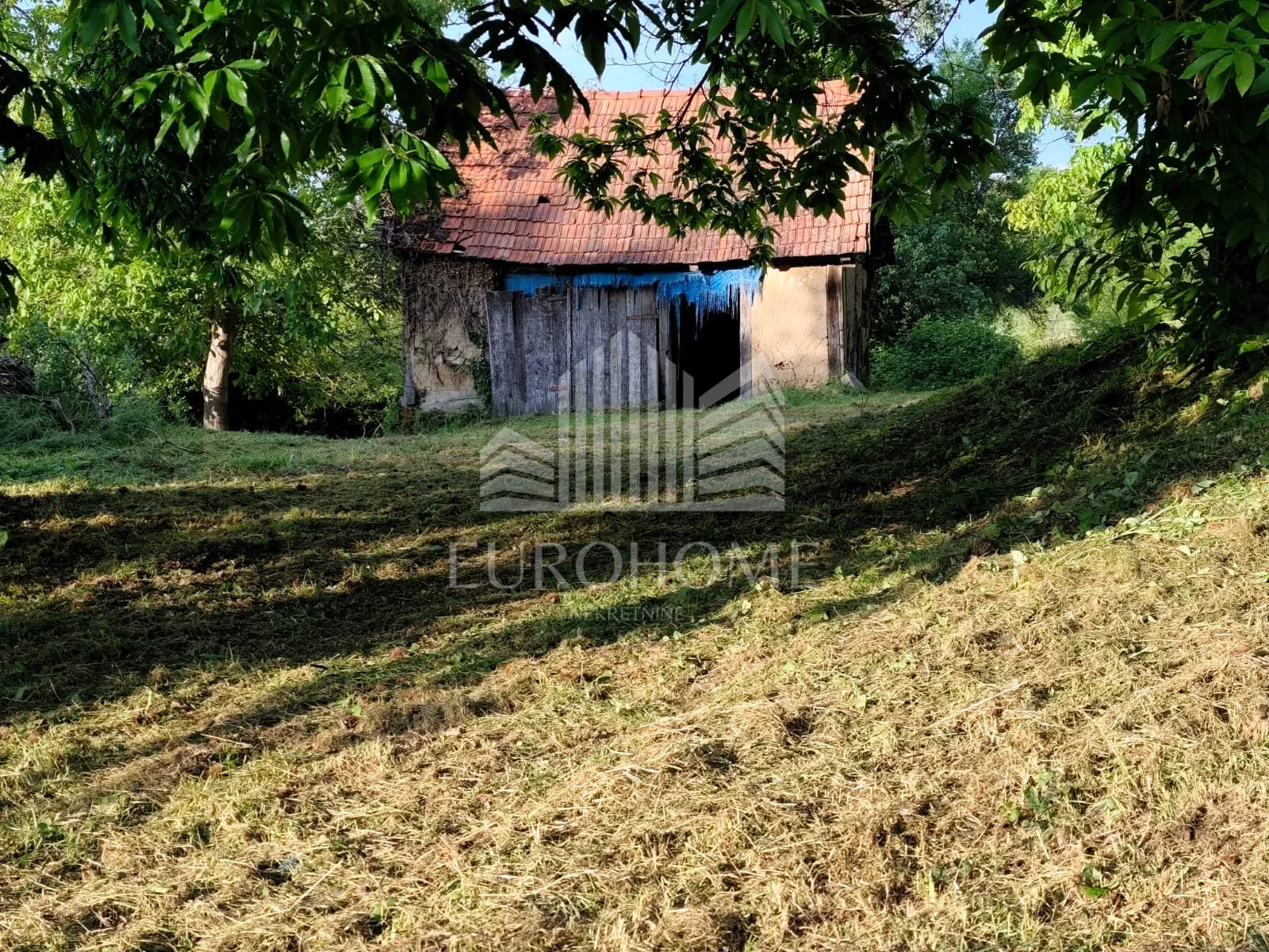 GRAĐEVINSKO ZEMLJIŠTE 2570m2, LUKOVO, VRBOVEC