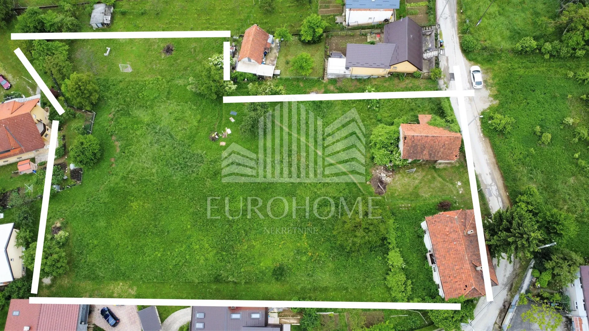 GRAĐEVINSKO ZEMLJIŠTE 148€/m2 - Gornje Vrapče 4193 m2 - prilika za investiciju - Zagreb