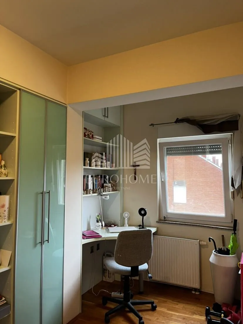 retfala, namješten trosoban stan, lift, garaža, 125m2 - slika 23