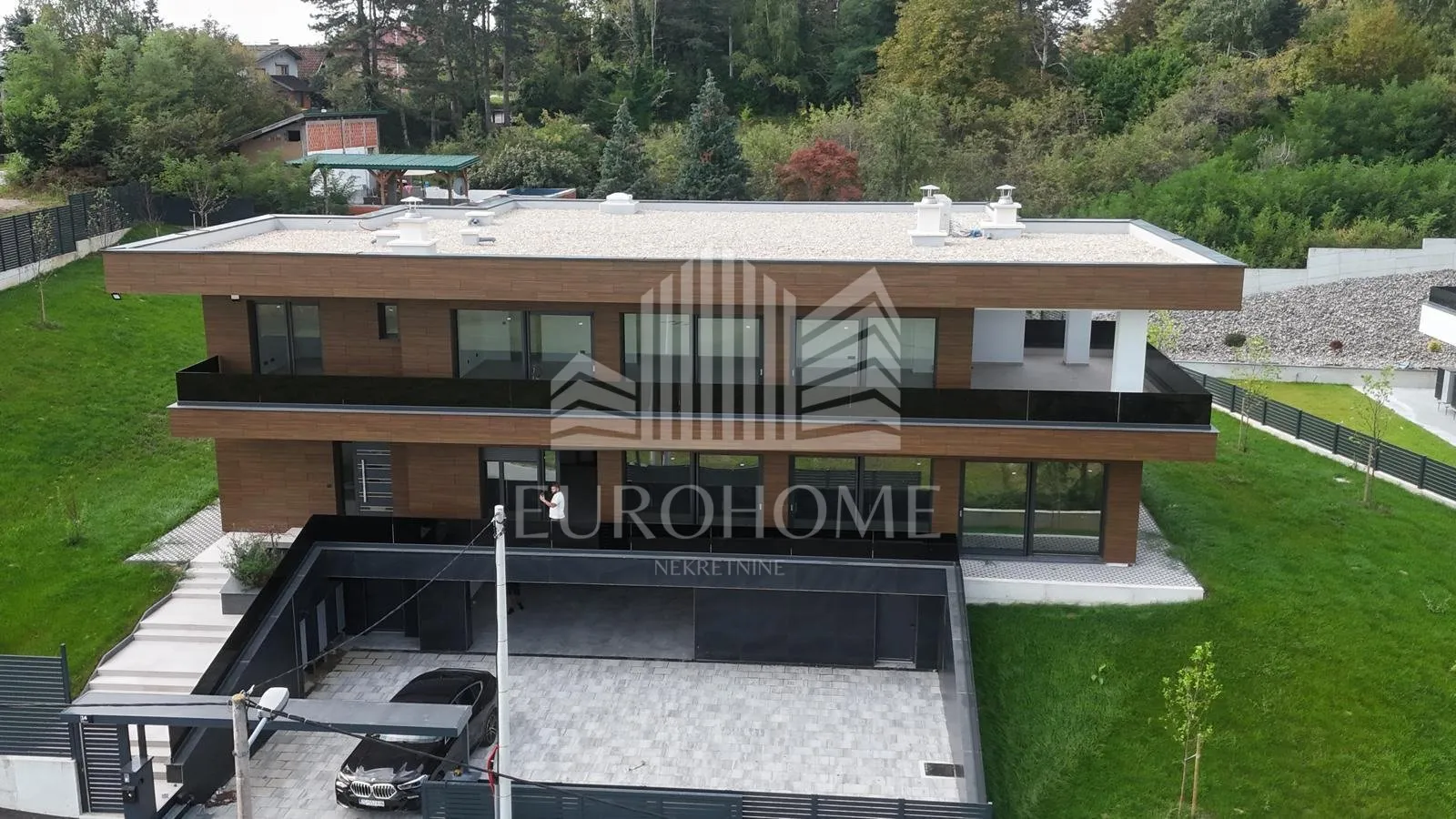 luksuzna vila 645 m² s unutarnjim bazenom i garažom za 5 automobila - slika 3