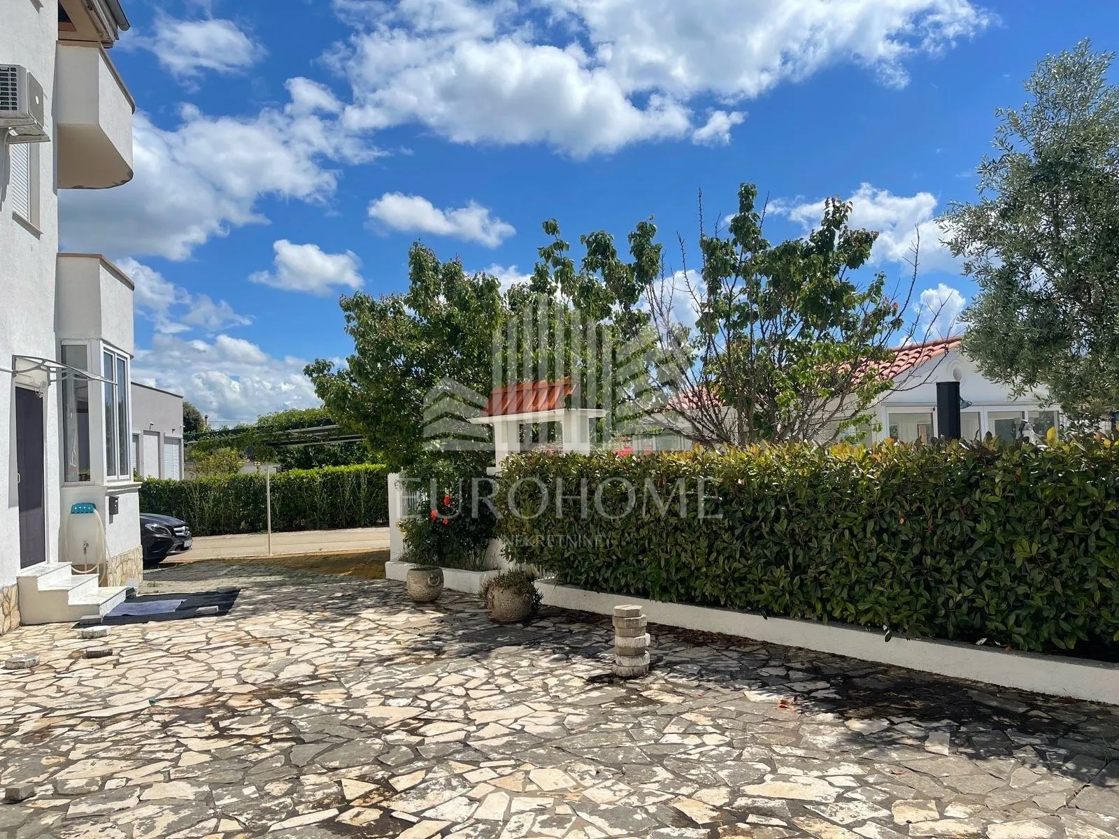 petrčane- šarmantan apartman, vrt, 119m2 - slika 31