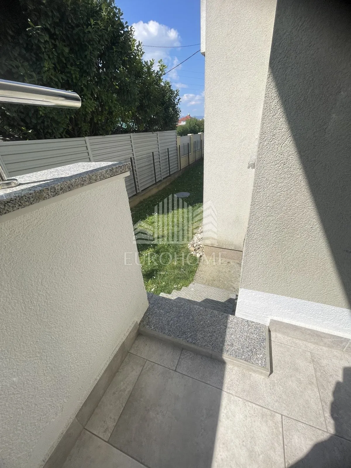 četverosoban stan s vrtom i 2 pm, dugave 98,94 m2 - slika 16