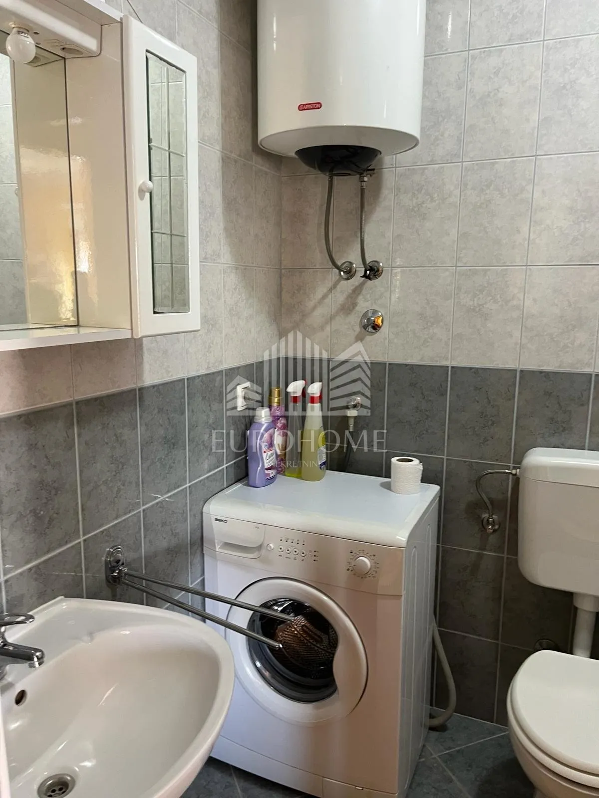 zadar-bibinje,dugoročan najam, trosoban stan,50m od mora - slika 14
