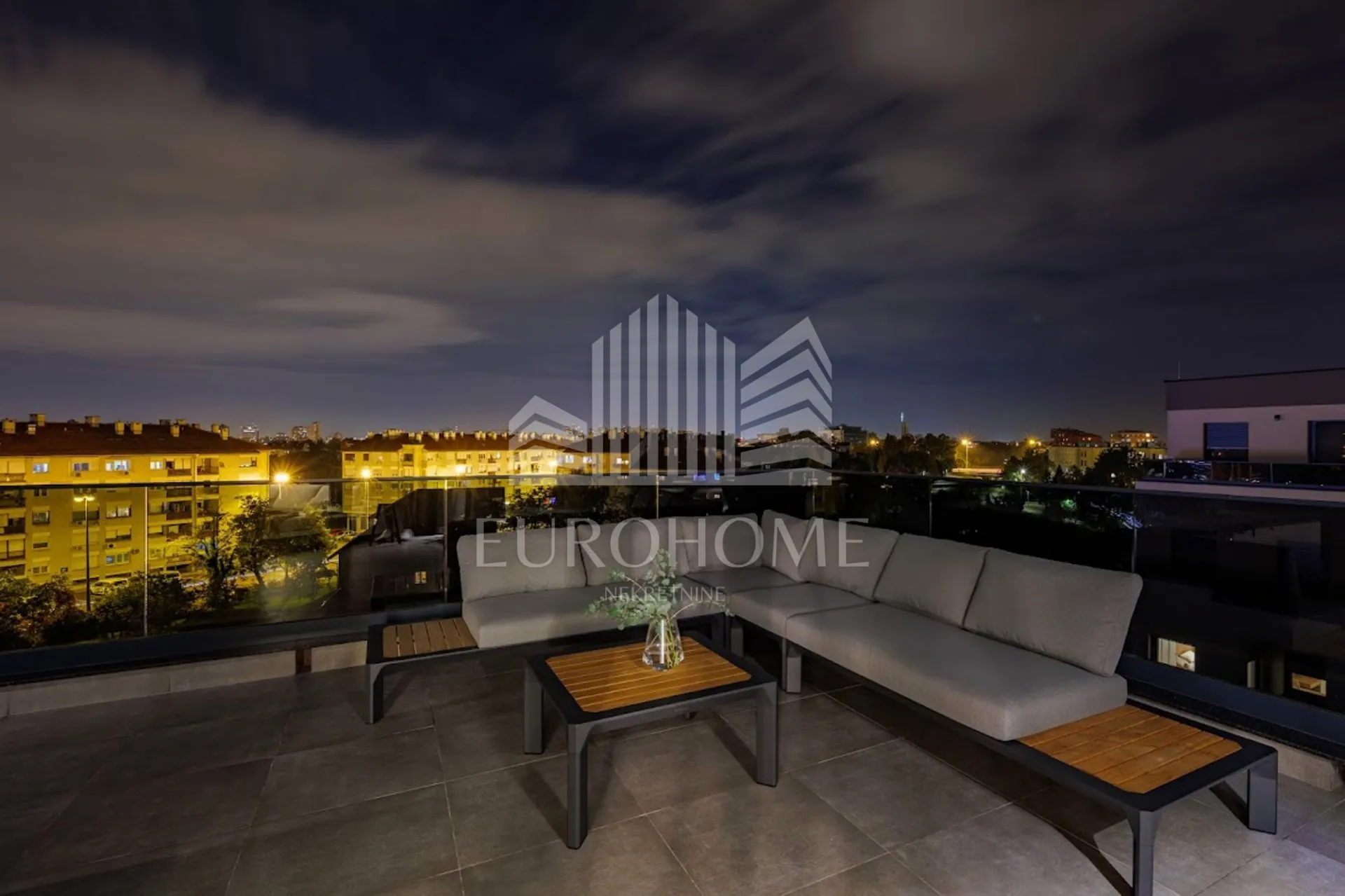 penthouse 191,40m²+107m² terasa, zagrebačka cesta - slika 15