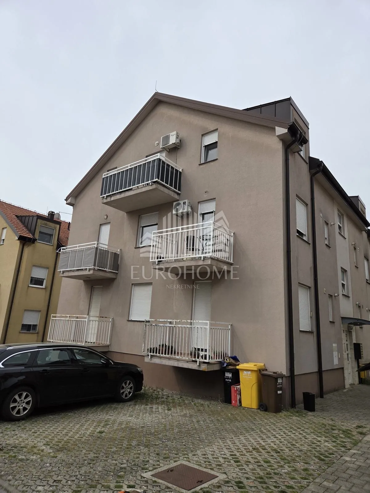 trosoban stan u brestju – 59 m², potpuno namješten - slika 18