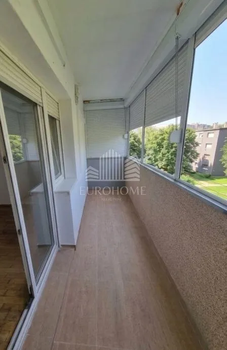 trosoban stan 79m2, studentski grad, dubrava - slika 9