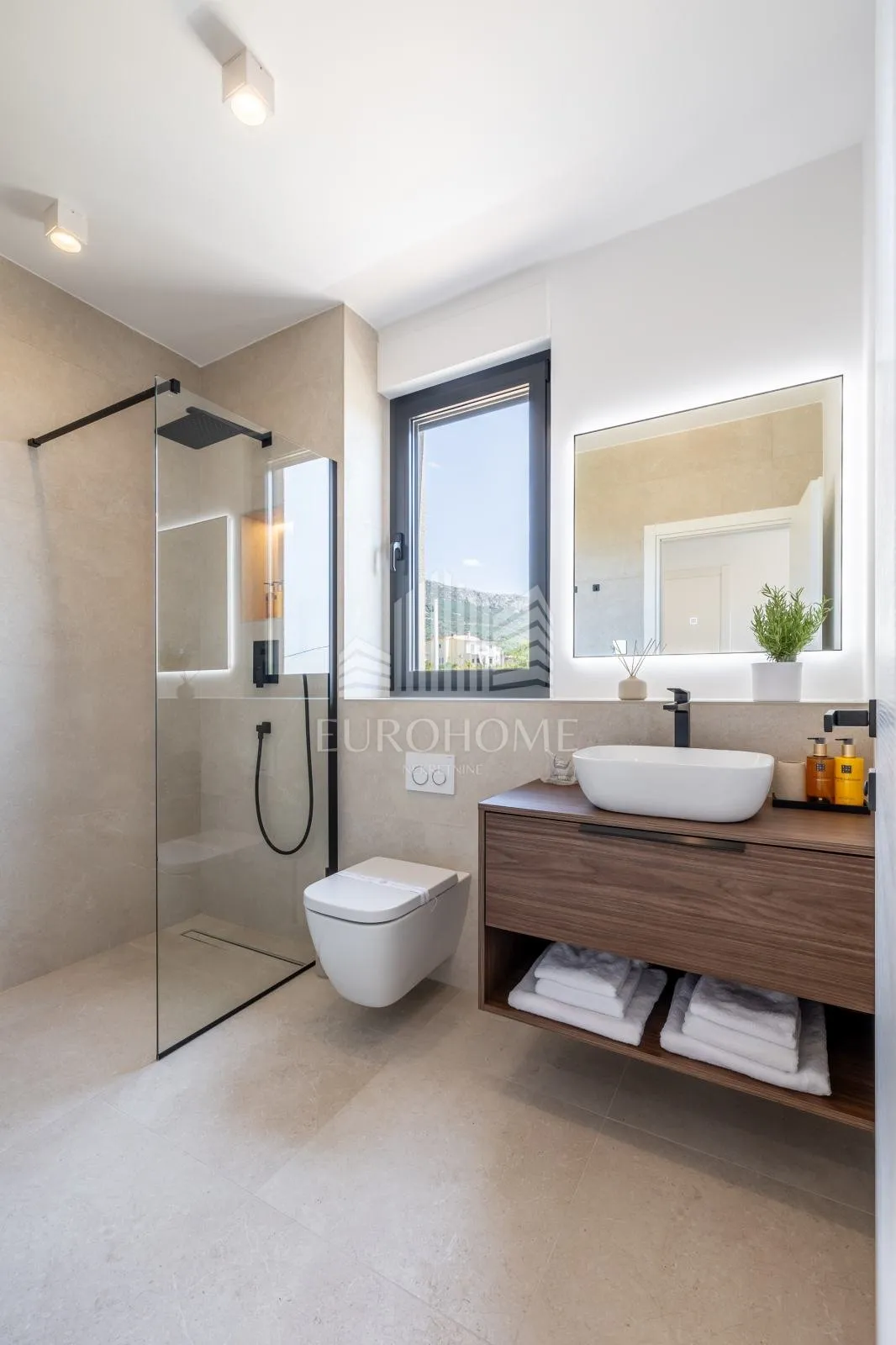 split, kaštel, newly built villa for rent with a heated pool and sea view (iznajmljivanje) - slika 13
