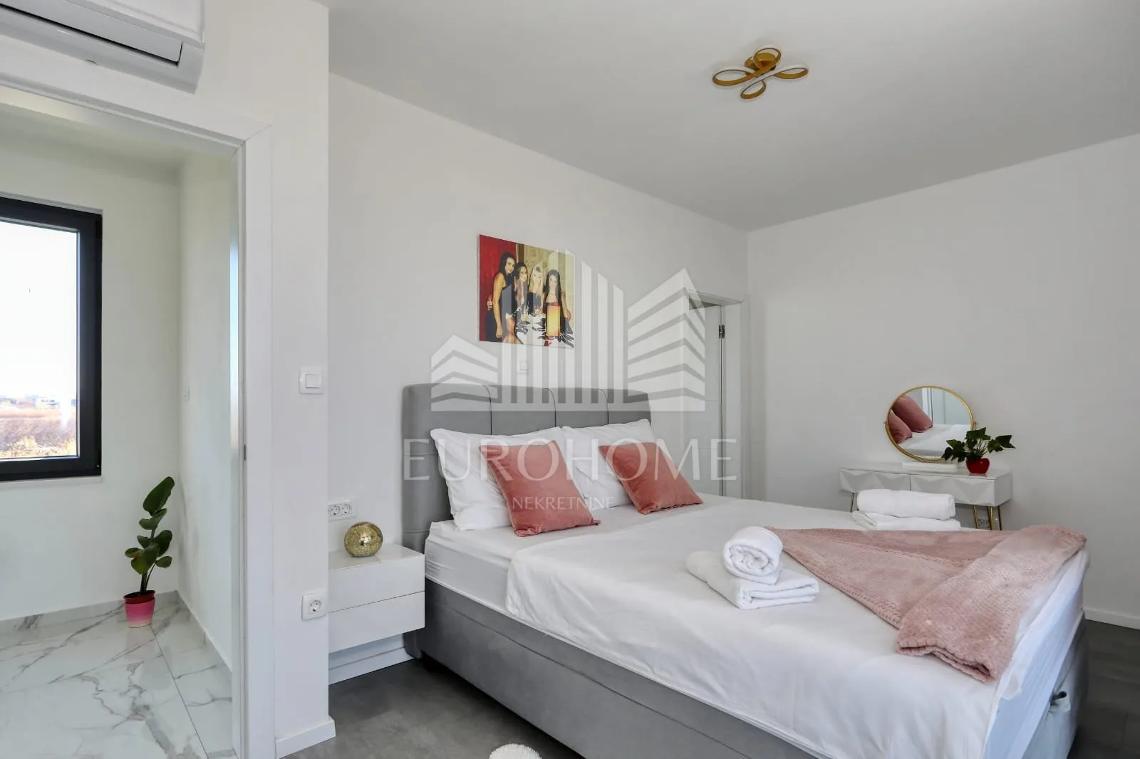 potpuno opremljena vila, privlaka (464 m2) - slika 17