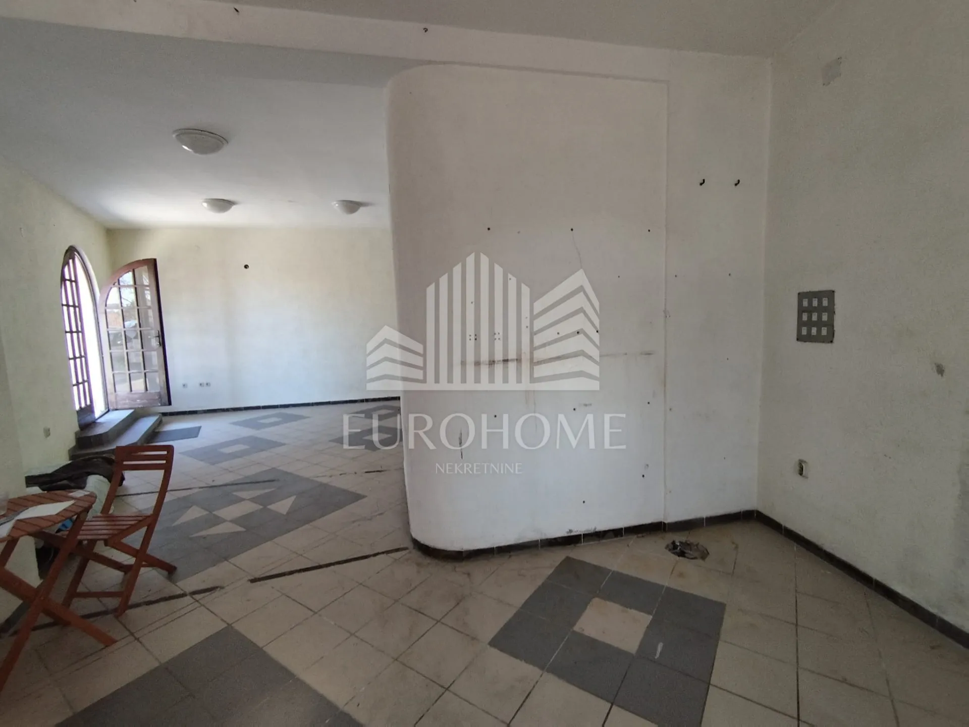 šibenik, crnica atraktivni poslovni prostor 68m2 - slika 6