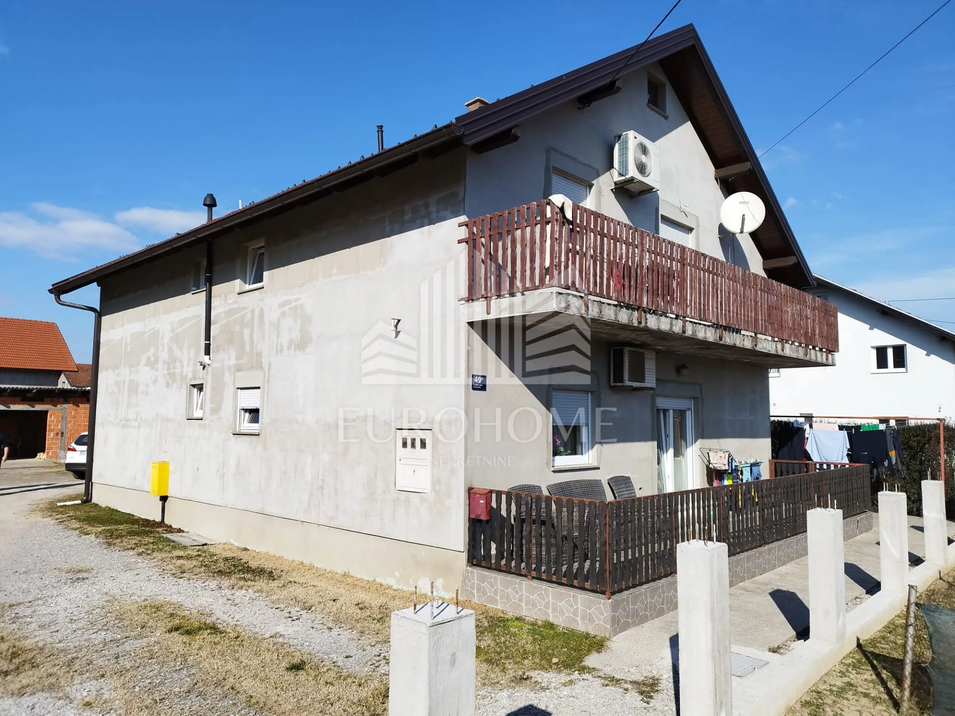kuća sa dva stana svaki 100 m2, okućnica 700 m2, klara - slika 3