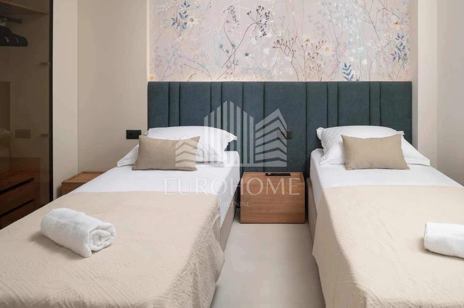 split, podstrana, urbana villa 300m od mora - slika 16