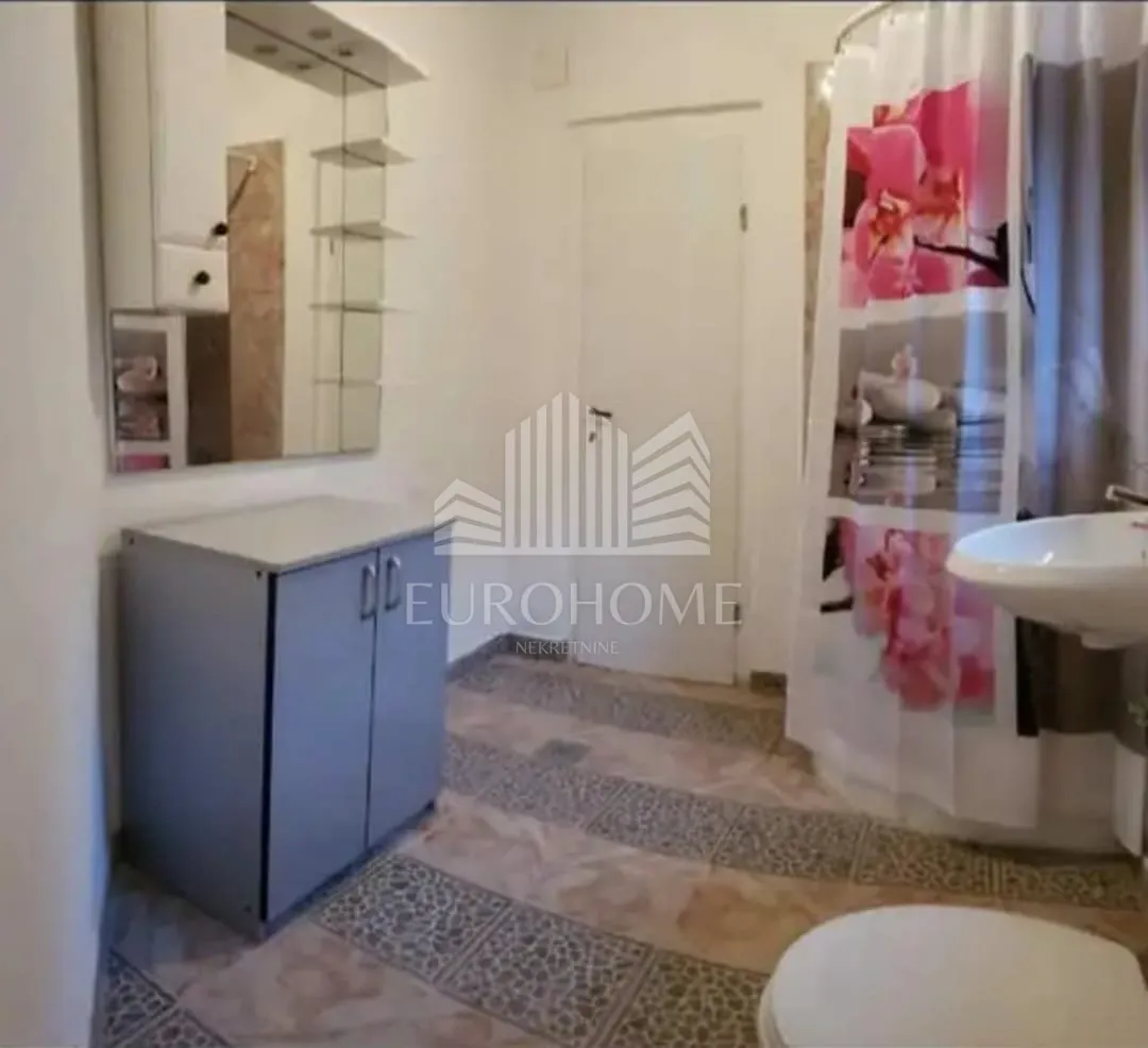 jedinstvena prilika,preko,,4kuće za obnovu,420m2,30m od mora - slika 8