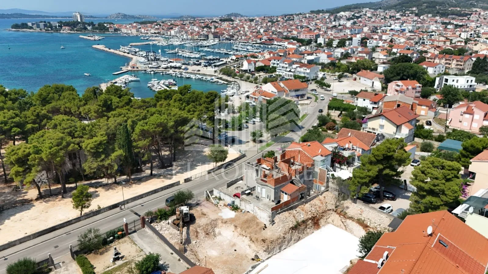 vodice, luksuzni stan uz plažu s5, top lokacija, garaža, 119m2 - slika 45