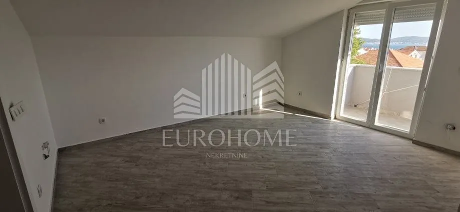 turanj, apartman 64m2 200 m od mora +parking + 150 m2 zemljišta - slika 6